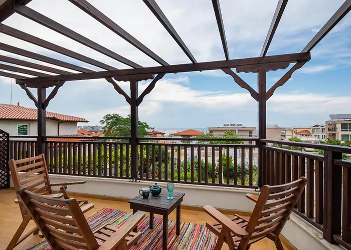 Cherry Къща за гости Созопол