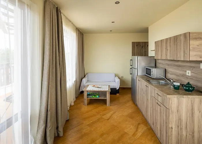 Cherry Созопол