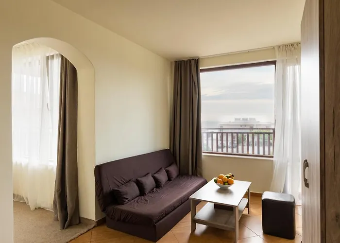 Къща за гости Cherry 2*