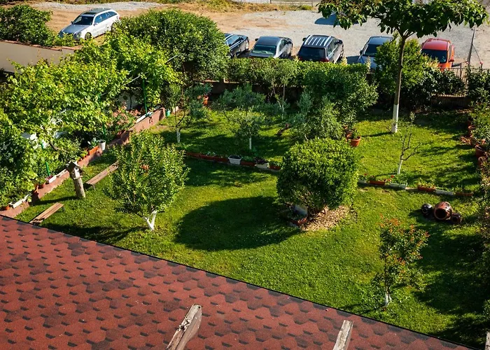 Cherry Къща за гости 2*