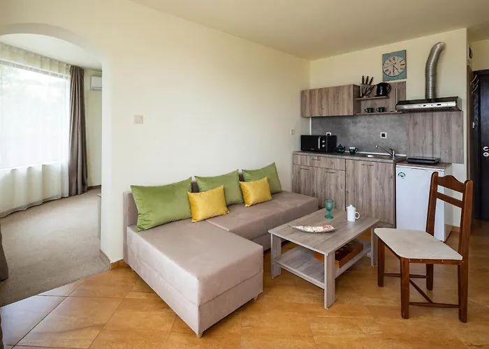 Cherry Созопол